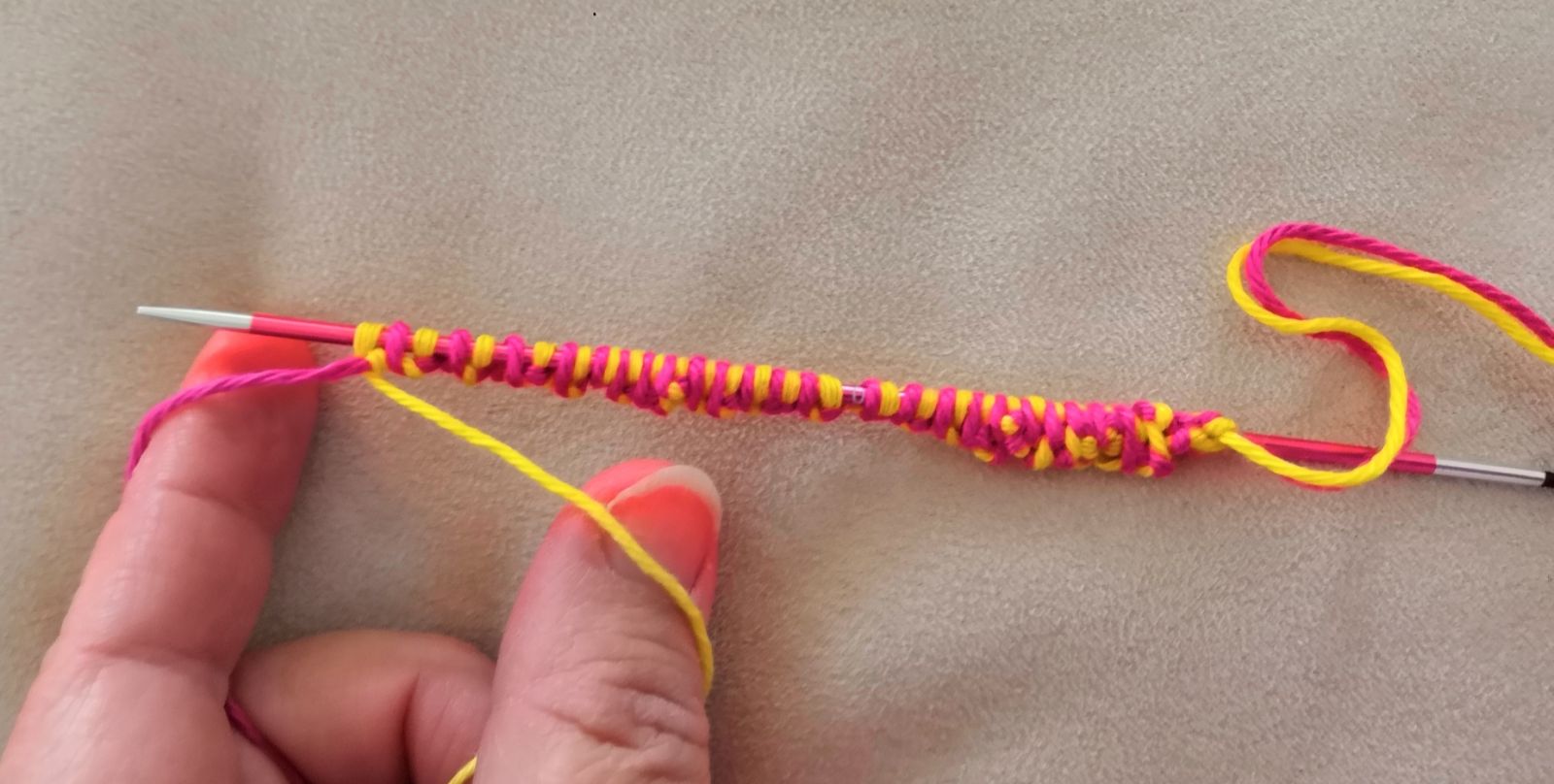 Blog-Inhaltsbild für 'Untersetzer mit Herz - Doubleface Einsteiger-Projekt inkl. Grundkurs'